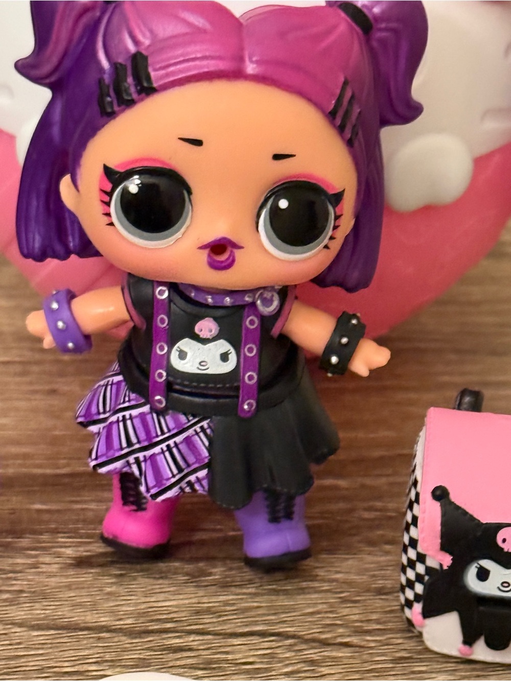 L.O.L Surprise! Loves Hello Kitty and Friends Doll KUROMI QT